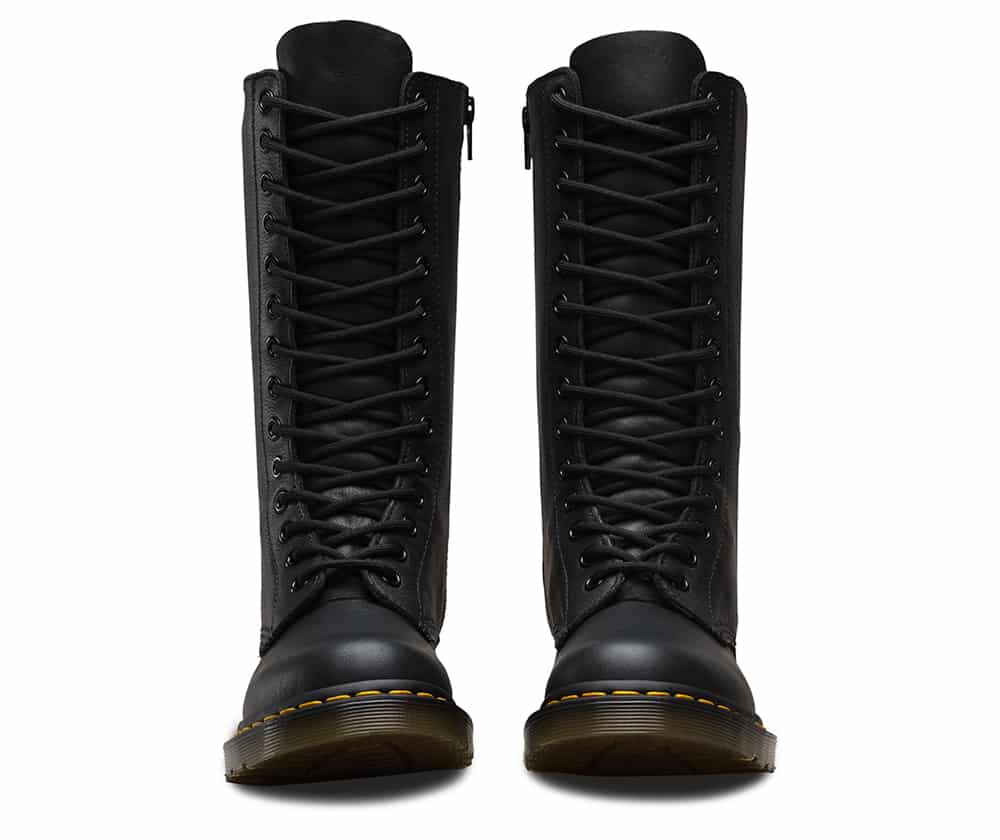 Dr. Martens 1B99 Black Virginia 14-Eye Boot