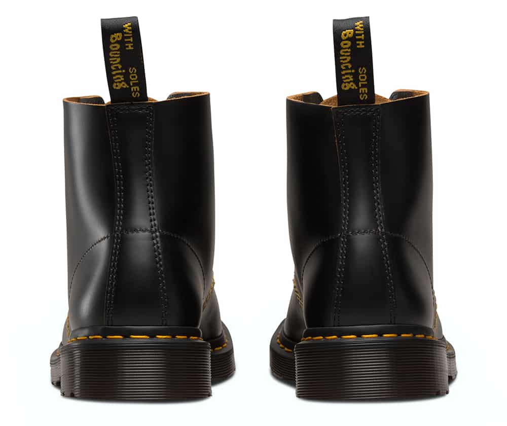 Dr. Martens 101 Black Vintage Smooth 6-Eye Boot