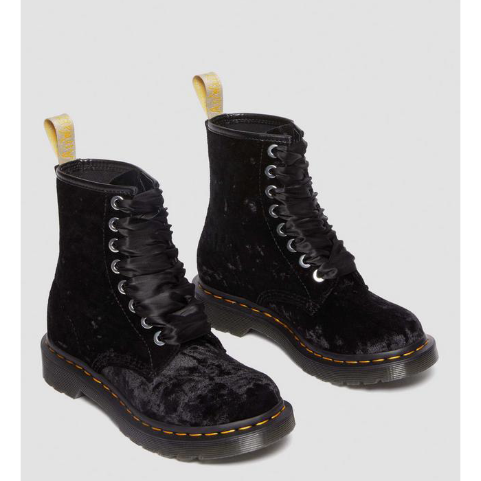 Dr. Martens Vegan 1460 Crushed Velvet 8-Eye Boot