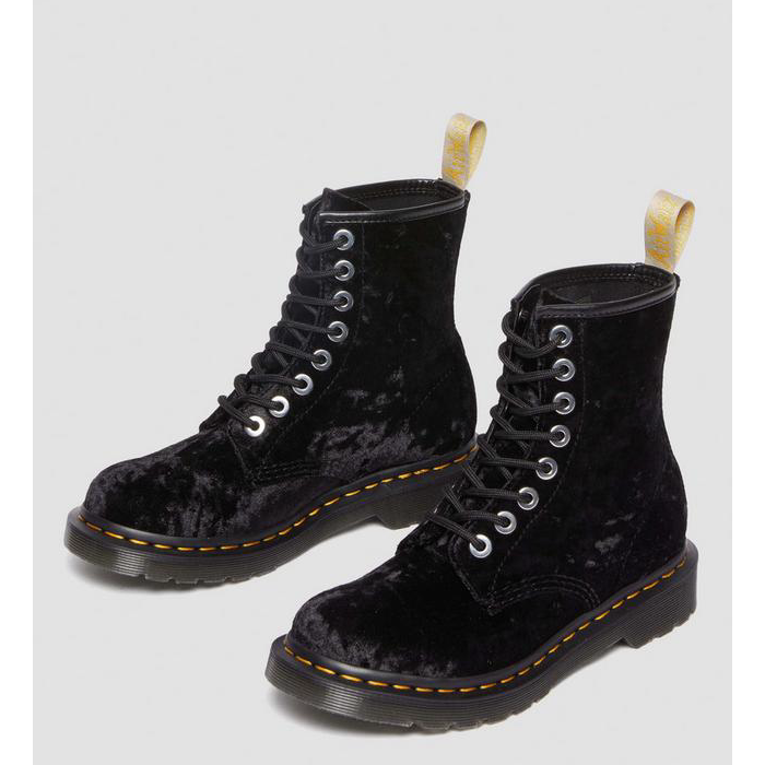 Dr. Martens Vegan 1460 Crushed Velvet 8-Eye Boot