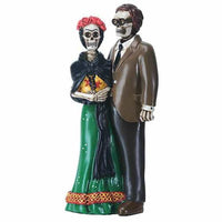 Thumbnail for Couple Figurine