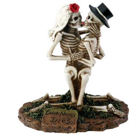 Love Never Dies Kissing Skeleton Couple Figurine